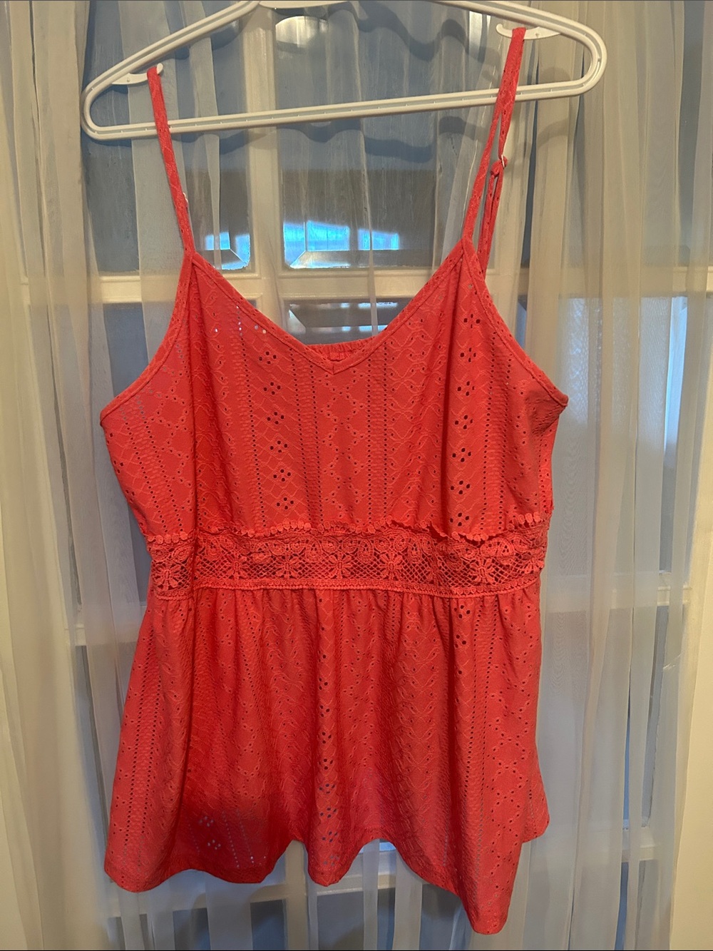Women’s hotpink Eyelet Lace Waist Cami Tank Top